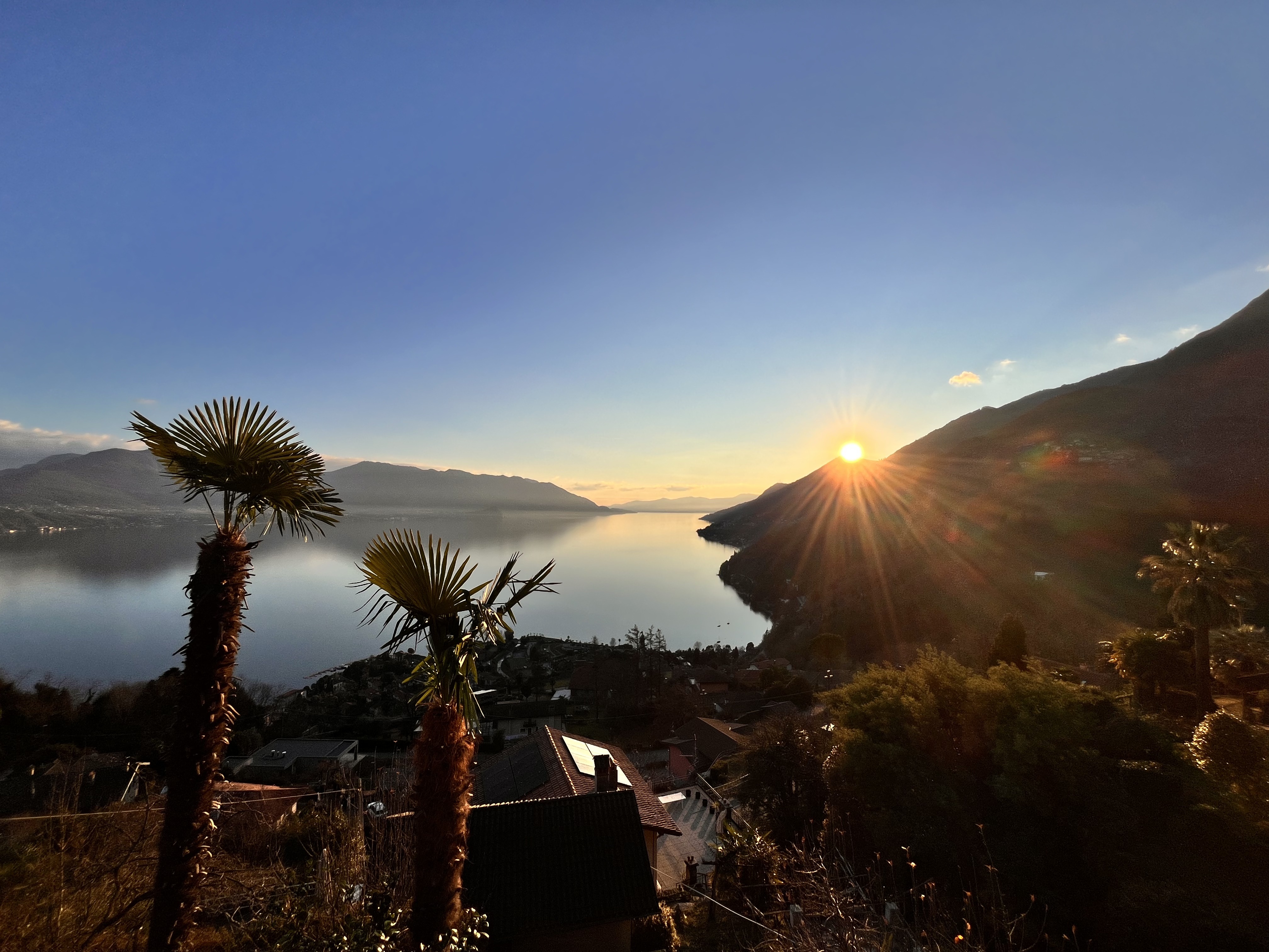 Sonnenuntergang über dem Lago Maggiore – Aussicht von Casa Valle, Trarego Viggiona